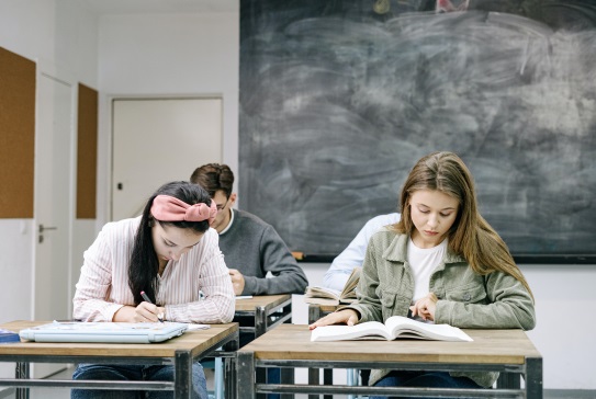 成考学历用人单位认可吗 真的容易考过吗